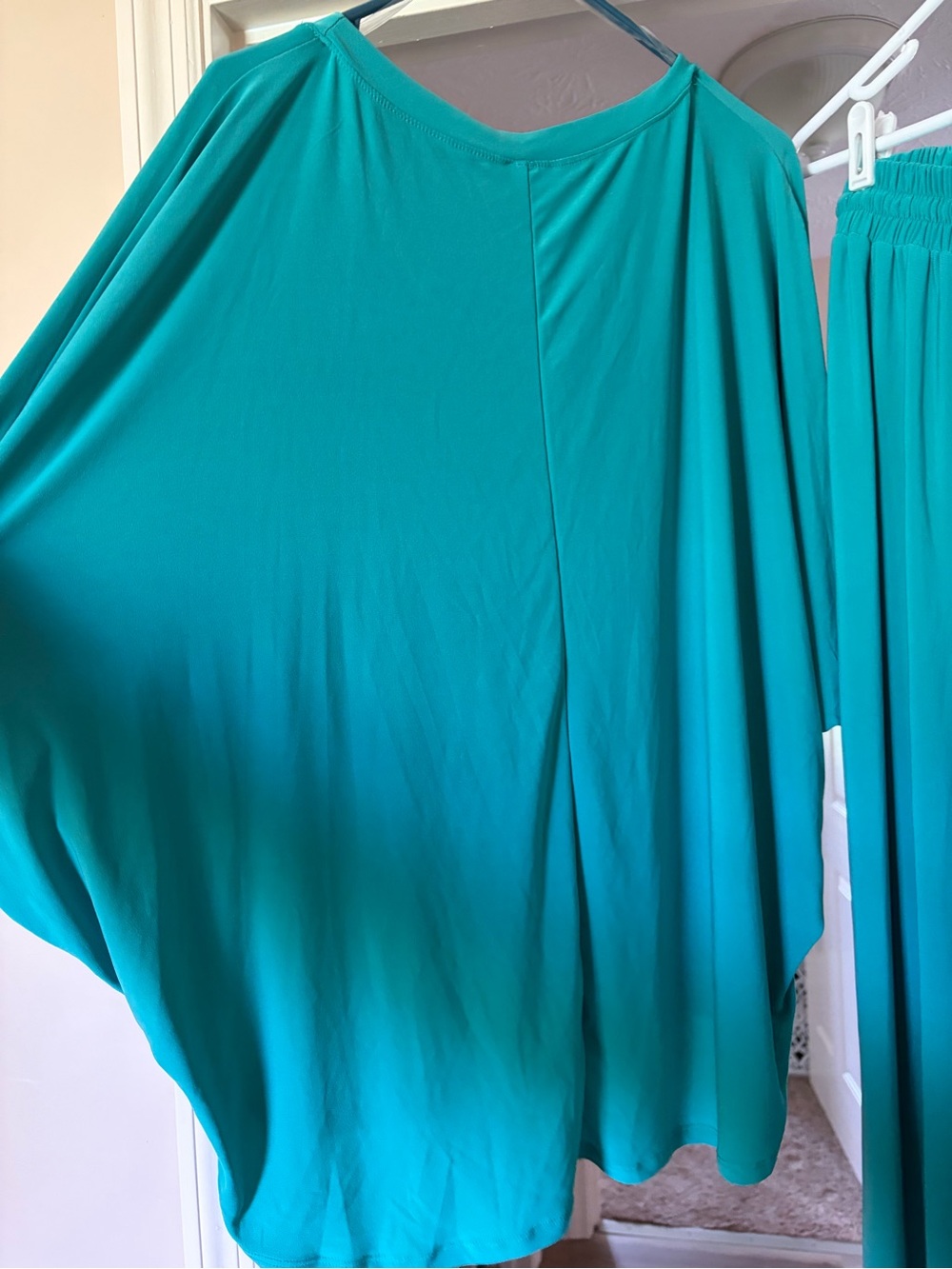 Dear Scarlett Turquoise Matching set Top and Pants - Picture 4 of 5
